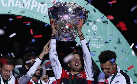 Takhle se loni Francouzi tili ze zisku slavné salátové mísy. Jaká ale bude budoucnost Davis Cupu?