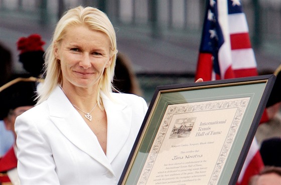 Do tenisové síně slávy vstoupila Jana Novotná v červenci 2005.