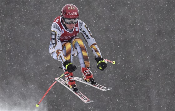 Ester Ledecká pi tréninku na sjezd v Lake Louise.