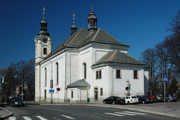 Liberecký kostel Nalezení svatého Kíe v jeho zahrad se ukrývá vzácný morový...