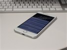 Chytré sklo pro iPhone s klávesami navíc IntelliTouch+