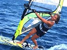 DÍVKA MNOHA TVÁÍ. Ester Ledecká si zamilovala windsurfing.