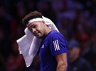 UF. Francouzský tenista Jo-Wilfried Tsonga bhem nedlní dvouhry ve finále...