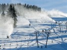 První sníh na sjezdovce Javor v Krkonoších (15. 11. 2017)
