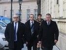 Soud s Janou Neasovou a trojici zpravodajc v kauze zneuití Vojenského...