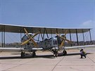 Bombardovací dvojpolník Vickers Vimy jako první peletl Atlantik