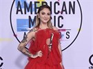 Julia Michaelsová na American Music Awards (Los Angeles, 19. listopadu 2017)