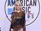 Ashlee Simpsonová na American Music Awards (Los Angeles, 19. listopadu 2017)