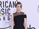 Lili Reinhartová na American Music Awards (Los Angeles, 19. listopadu 2017)