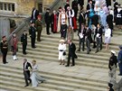 Princ Charles a jeho manelka Camilla po civilním obadu navtívili s rodinou...