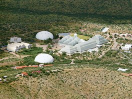 Budovy unikátního projektu Biosphere 2 v Oracle, Arizona, USA