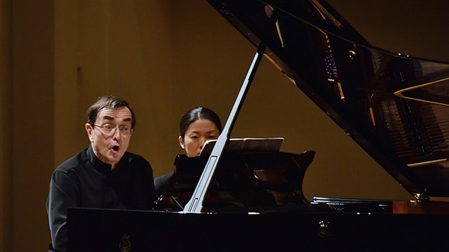 Francouzsk pianista Pierre-Laurent Aimard hrl na Festivalu Rudolfa Firkunho Bachovy Goldbergovsk variace.