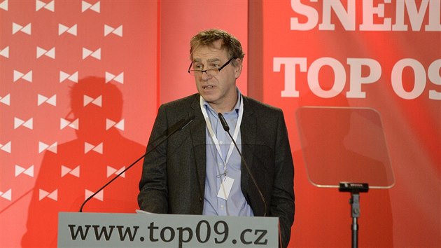 Europoslanec Ludk Niedermayer pi projevu na snmu TOP 09, kdy mluvil o poteb u spoluprce TOP 09 s KDU-SL a STAN. Niedermayer vstoupil do TOP 09