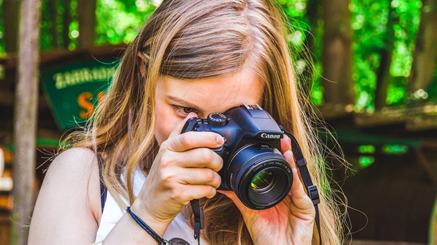 I tou nejlevn�j�í zrcadlovkou se dají po�ídit skv�lé fotografie.