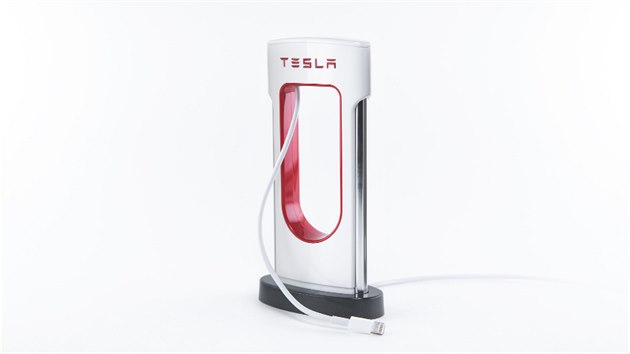 Tesla Desktop Supercharger