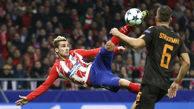 Antoine Griezmann z Atltika Madrid stl ndhern gl AS m v utkn Ligy mistr.