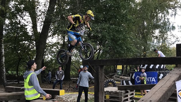 Šestnáctiletý biketrialový talent Marek Pochtiol ze Žižkova Pole už úspěšně vstoupil mezi světovou elitu.