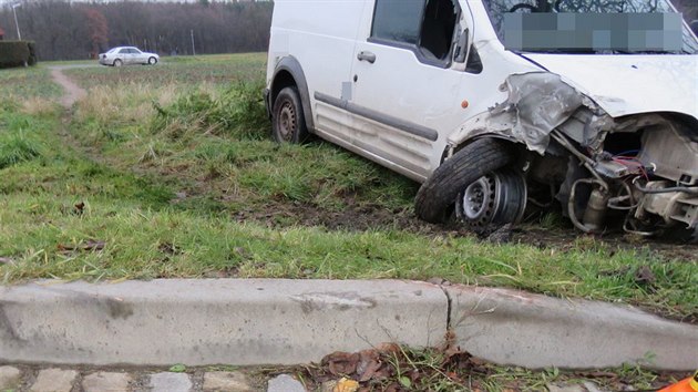 Opil idi nezvldl na Svatm Kopeku u Olomouce jzdu a havaroval. Pestoe poniil lampu a plot domu, vz nechal na mst a odeel.