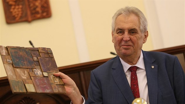 Prezident Milo Zeman zahjil 29. listopadu na krajskm adu v Brn tdenn nvtvu Jihomoravskho kraje.