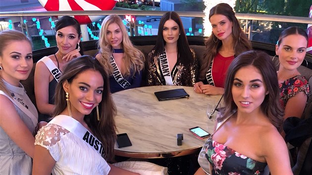 Česká Miss 2017 Michaela Habáňová a další finalistky soutěže Miss Universe 2017