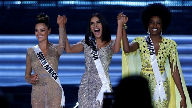 Jihoafričanka Demi-Leigh Nelová-Petersová se stala Miss Universe 2017. Na druhém místě skončila Miss Kolumbie Laura Hernandezová a třetí byla Miss Jamajka Davina Bennettová (Las Vegas, 26. listopadu 2017).