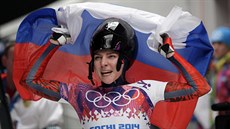 Na olympijských hrách v Soči slavil Alexandr Treťjakov s ruskou vlajkou na...