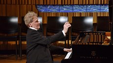 Na Festivalu Rudolfa Firkuného vystoupil i eský pianista Tomá Víek.