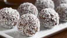 Čokoládové kuličky v kokosu