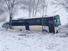 Nehoda autobusu u Lo�enic.