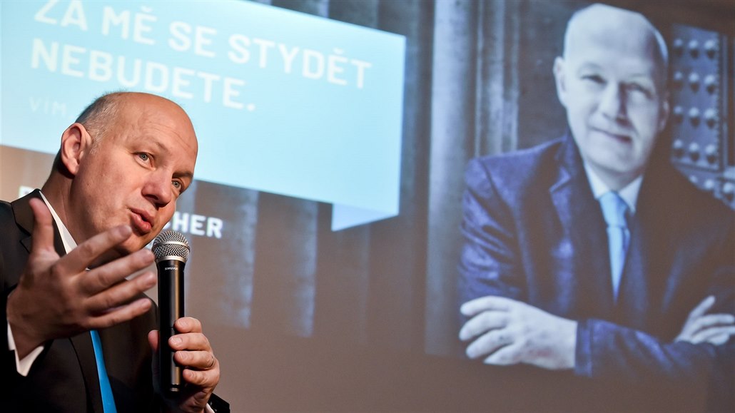 Kandidát na prezidenta Pavel Fischer.