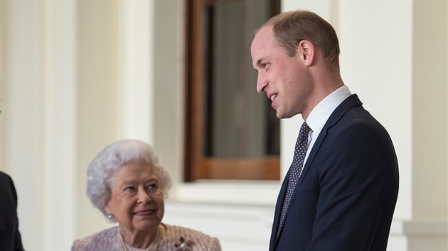 Krlovna Albta II. a princ William (Londn, 28. listopadu 2017)