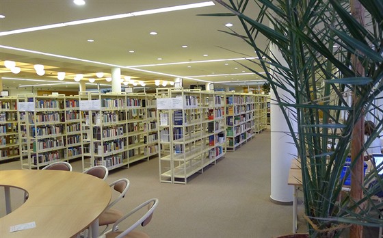 Univerzitní knihovna poskytuje knihovnické a informační služby více než osmi a půl tisícům uživatelů