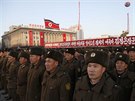 Severokorejci oslavují poslední test rakety dlouhého doletu (2. prosince 2017)