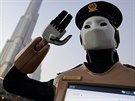 Hlásím se do sluby. Tento robot patroluje v Dubaji a je prvním robotickým...