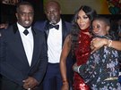 Sean Diddy, Djimon Hounsou, Naomi Campbellová a Zoe Bedeauxová