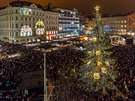 Na námstí Svobody letos stojí oproti pedchozím letm mení pódium, na kvalitu...