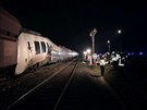 Poblí západonmeckého msta Neuss se srazil osobní vlak s nákladním. (5....