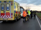 Nehoda autobusu v Dolních Mcholupech (4.12.2017)