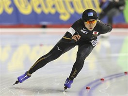 Japonsk rychlobruslaka Miho Takagiov na trojce v Calgary.