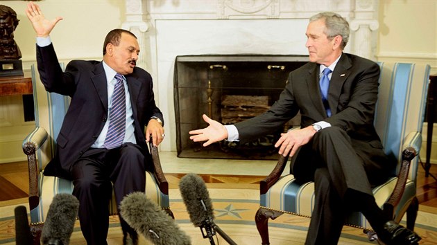 Jemensk prezident Al Abdallh Slih pi setkn s George W. Bushem (2. kvtna 2007)
