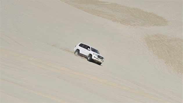 Katařané považují projížďky v dunách za rituál. V pátek se pomodlit a honem do pouště, tam je jim dobře, tam vyrostli jejich předci.