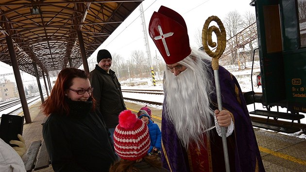 Mikulsk vlak ve Svitavch. (3. 12.2017)