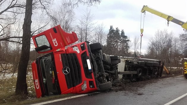 Pevrcen kamion u Liova na eskobudjovicku.