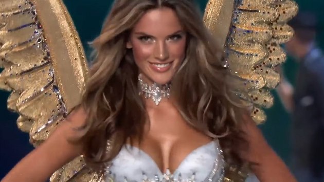 Topmodelka Alessandra Ambrosio kon u Victoria's Secret po 17ti letech