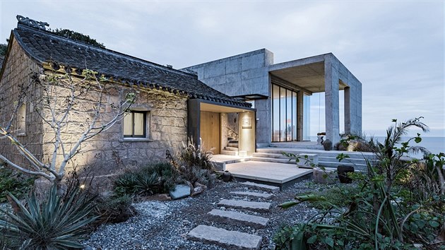 U� vstupn� veranda d�v� tu�it, �e jde o stavbu v�jime�nou.