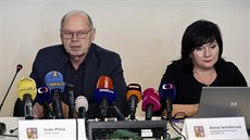 Ministr financí Ivan Pilný a náměstkyně pro daně a cla Alena Schillerová...