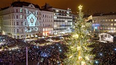 Ka�dý ve�er �ivé koncerty r�zných �ánr� � od swingu p�es jazz, pop a� k folkloru