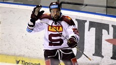 Richard Jarek ze Sparty se raduje z gólu.