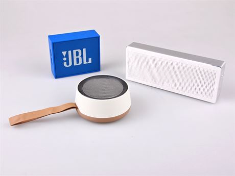 Penosn bluetooth reproduktory JBL Go, Samsung Wireless Speaker Scoop a Xiaomi...