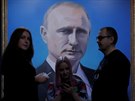 Výstava Putinových portrét v Moskv (6. prosince 2017)